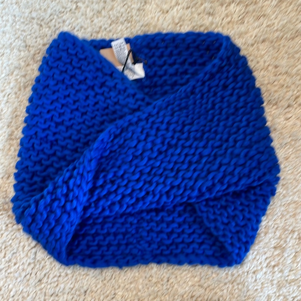New American Eagle scarf royal blue handknit woven acrylic wool snood cowl